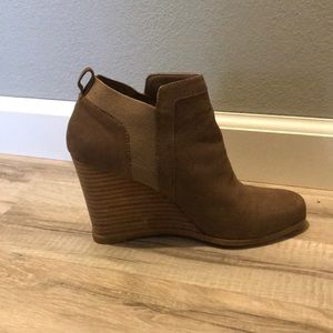 Brown wedges